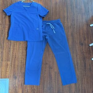 Figs Vibrant Blue Scrub Top